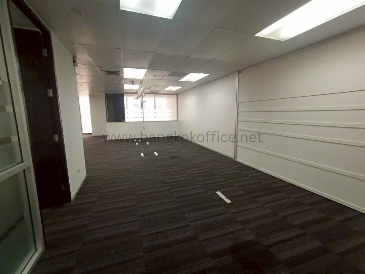 picture Office for rent on Asoke Road - near MRT Phetchburi - 4/7