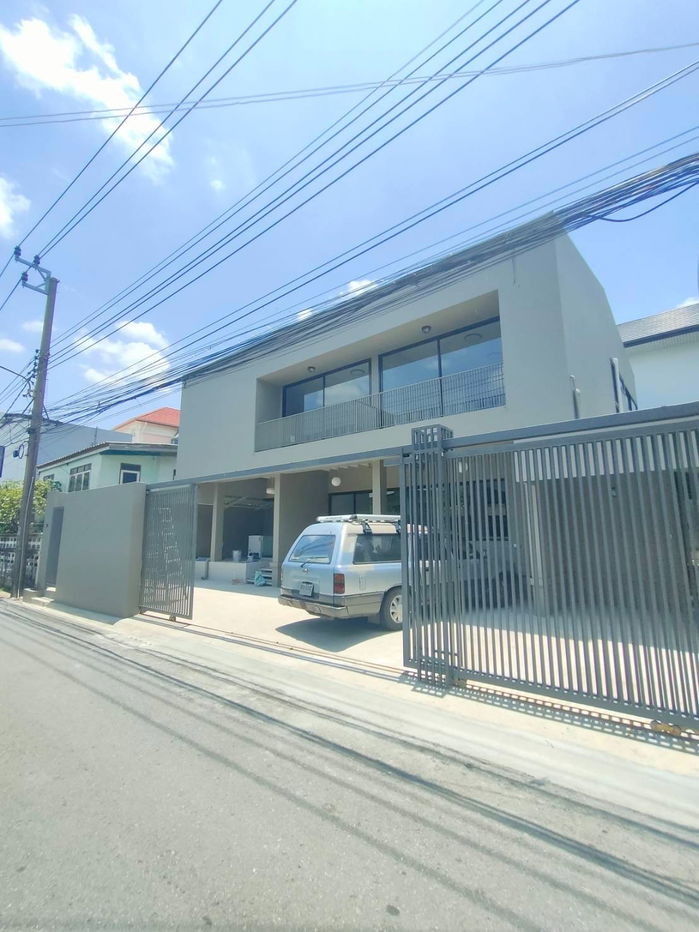 รูป บ้านใกล้รถไฟฟ้า AH380 ให้เช่าบ้านเช่าสุทธิสาร — บ้านเดี่ยว 2 ชั้น 4 ห้องนอน ใกล้ MRT สุทธิสาร - รูปที่ 1/10