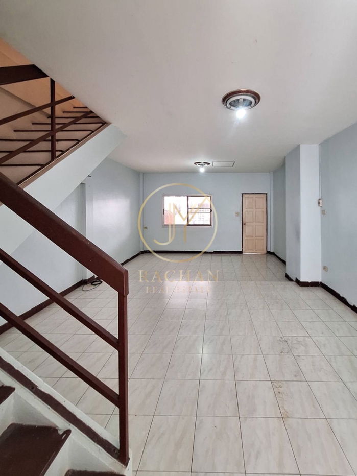 รูป ขายด่วน ทาวน์เฮ้าส์ 3 ชั้น ตามสภาพ ซ.พิบูลสงคราม 22 แยก 6 (ซ.วัดกำแพง8) เนื้อที่ 23.3 ตร.ว พื้นที่ใช้สอย 140 ตร.ม - รูปที่ 6/18