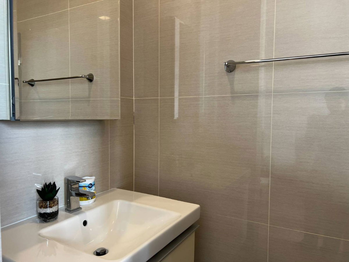 รูป ขาย 1 ห้องนอน 29.5 ตร.ม พร้อมเข้าอยู่ -- โทรด่วน 094-641-5974 - รูปที่ 5/7