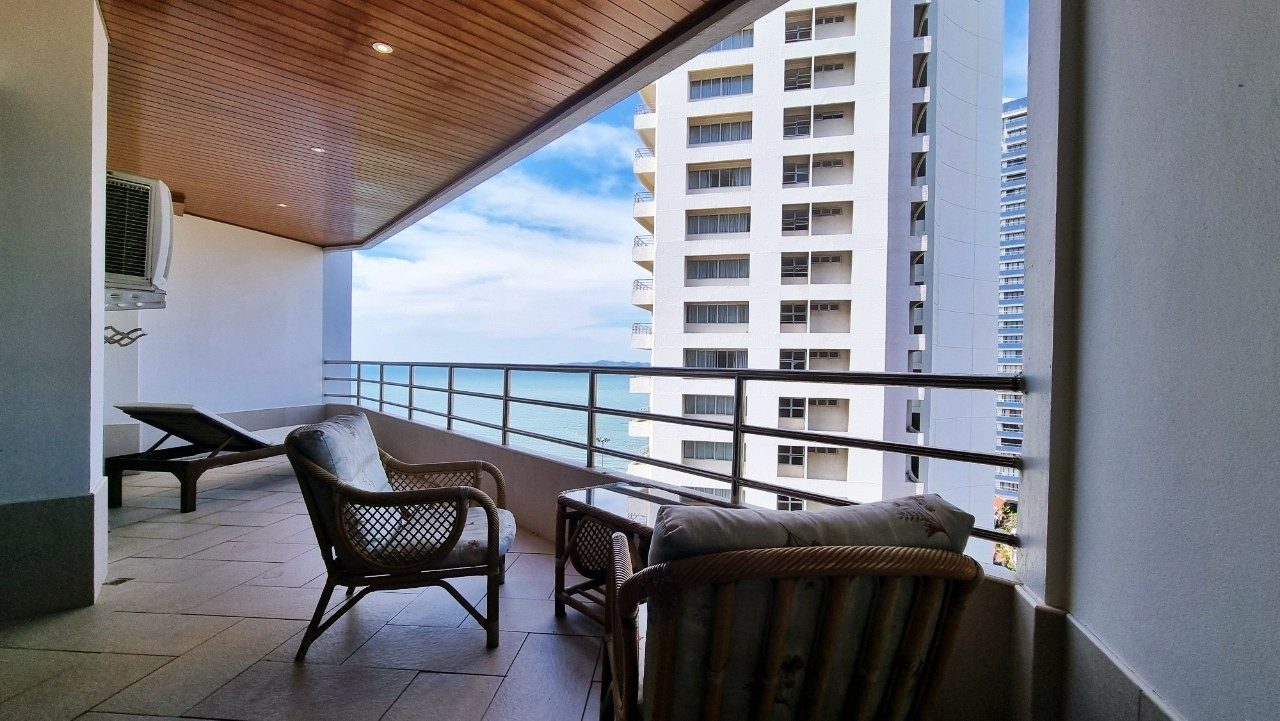 picture View Talay 3 Condo Studio for Sale - 10/13