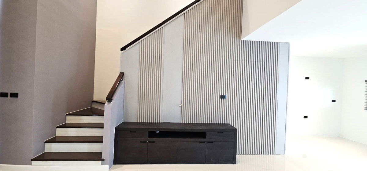 picture Home office for sale, Vibhavadi 64. 3.5-story home office with land (57.7 sq.wa). Beautifully renovated and ready to move in. - 10/19