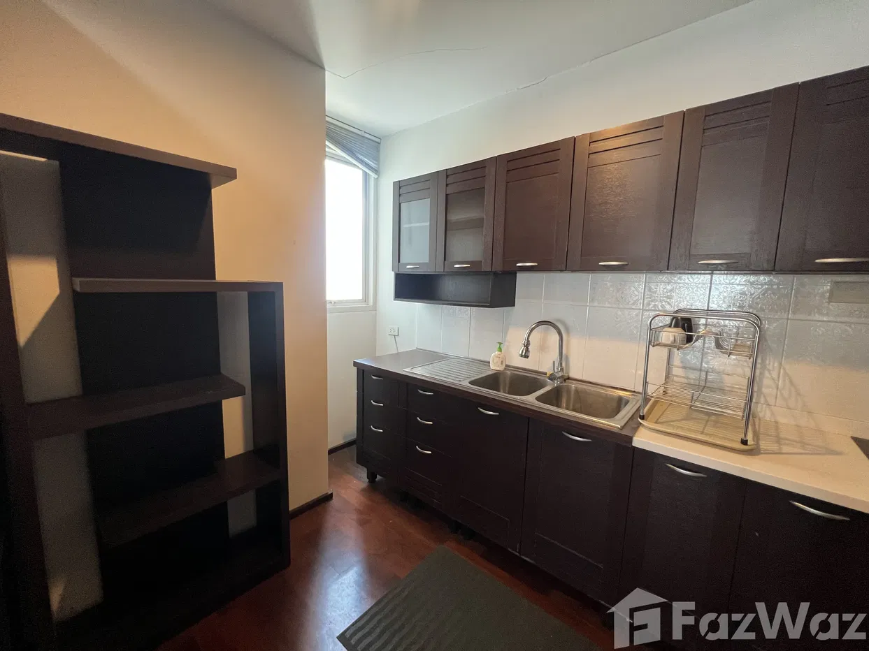 picture . 5924760 - 8/19