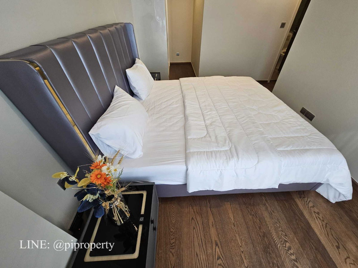 picture Floor-to-ceiling windows with panoramic views, 2Bedrooms unit for rent in Ideo Q Sukhumvit 36.  Thonglor - Rama 4 lifestyle. Ready for moving in. - 12/45