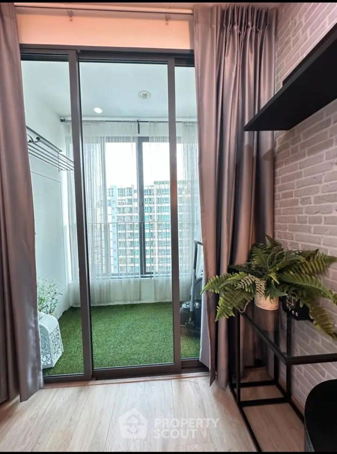 picture 1-BR Condo at Ideo Q Chula Samyan near MRT Sam Yan (ID 1505460) - 2/8