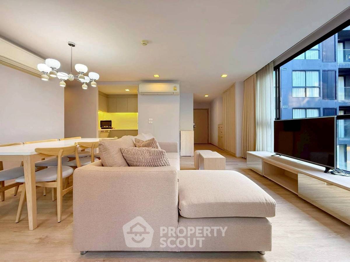 picture 3-BR Condo at LIV @ 49 near BTS Thong Lor (ID 2473290) - 6/20
