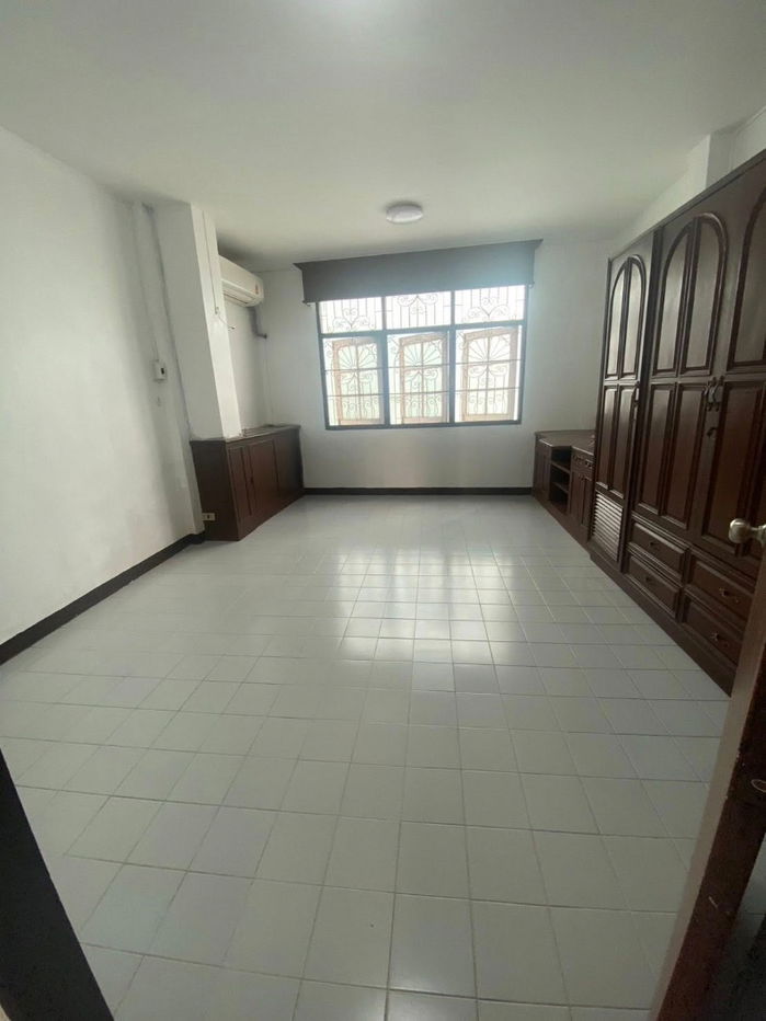รูป Townhouse for rent near MRT Huai Khwang (SPSAD3714) - รูปที่ 12/12