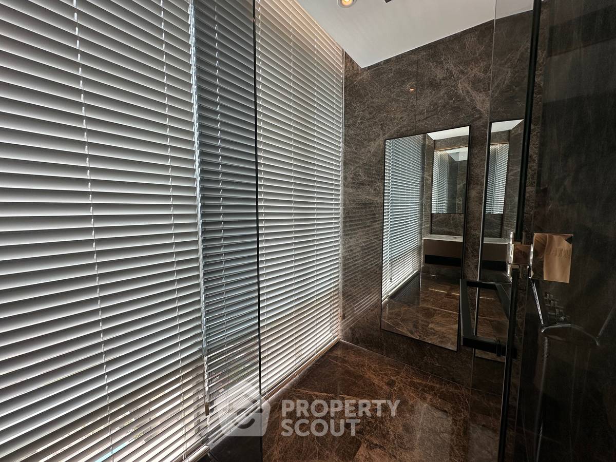 picture 3-BR Condo at 185 Rajadamri near BTS Ratchadamri (ID 1757459) - 26/37