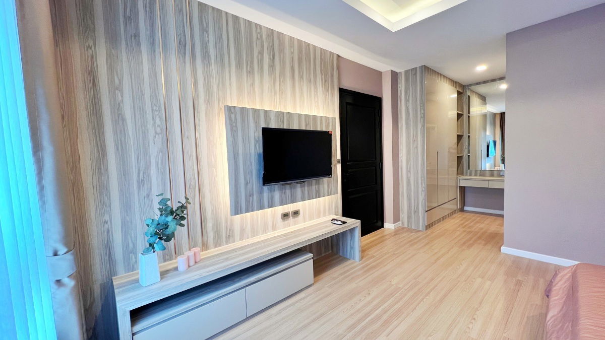 picture !!Sell at LOSS!! Two storey detached house, 3 bedrooms, 4 bathrooms fully furnished in Pattaya, ready to move in !!! - 15/21