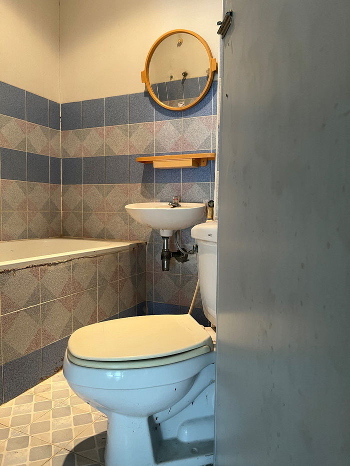 picture Two-Story Townhouse, Kanda Rama 2 Village, Samut Sakhon Best price! Worth buying to renovate for personal use or for profit from resale - 12/17