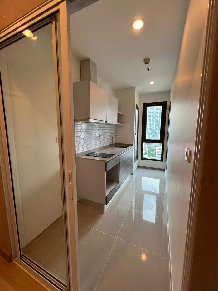 picture For Rent Centric Huai khwang Station - 12/15