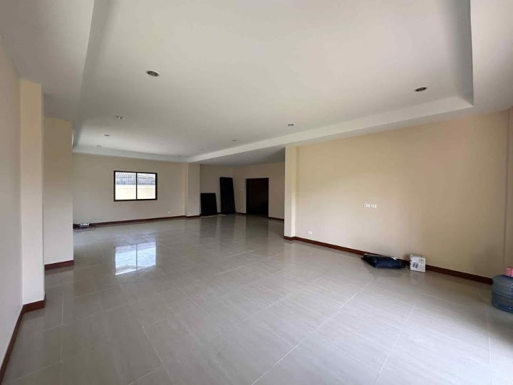 picture Large Pool Villa in Pattaya for Sale in Pattaya near HIGATE International school - 13/32