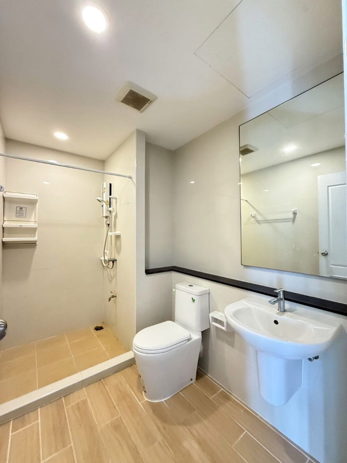 picture Casa Condo @ CMU for sale. Pool view, just 1 minute (300 meters) from CMU. Tel. 098-9690236 Jenis - 6/8