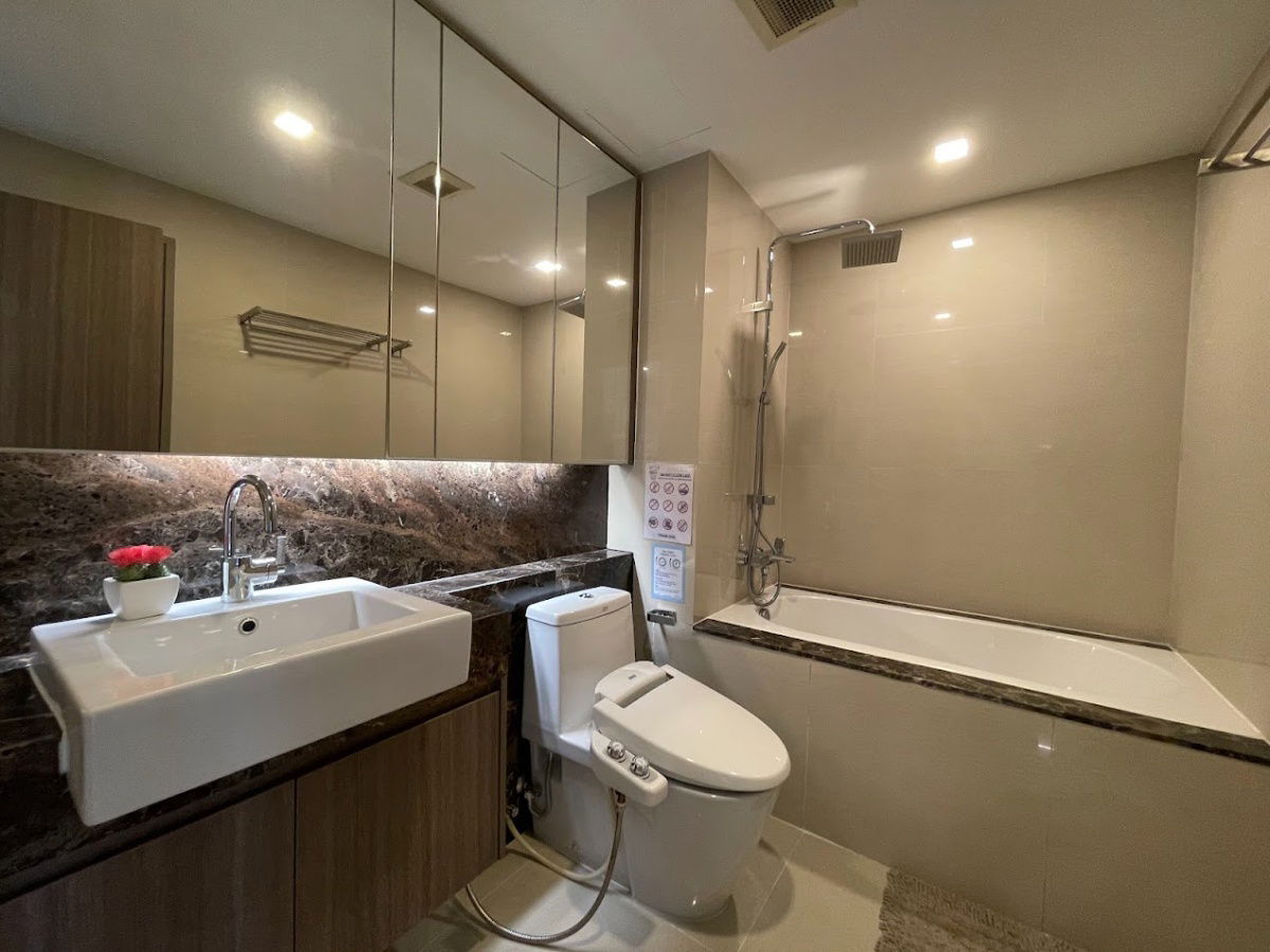 picture Art @ Thonglor 25 is now available for rent, near BTS Thong Lo. - 10/10