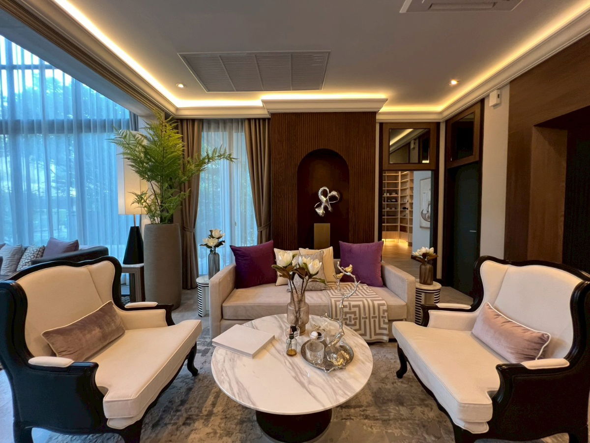 picture A luxurious 3-story mansion, part of the NEW SERIES at the GRAND BANGKOK BOULEVARD Yard BANGNA project. Exclusive to only 31 families. By SC ASSET. - 17/19