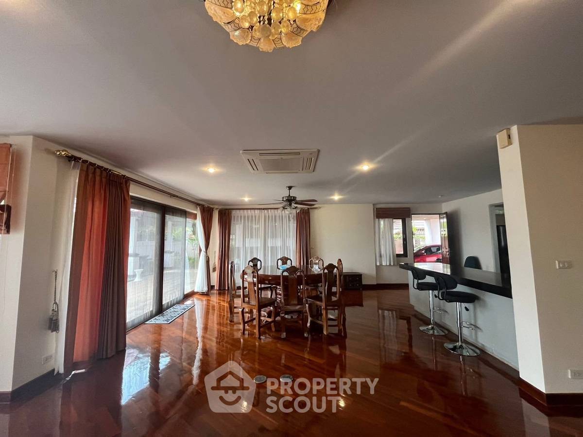 picture 6-BR House close to Huai Yai (ID 2474506) - 12/15