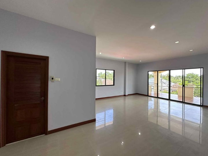 picture Large Pool Villa in Pattaya for Sale in Pattaya near HIGATE International school - 19/32