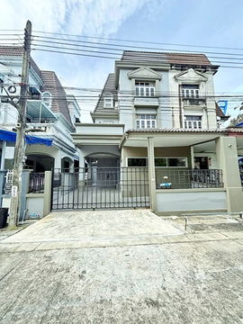 ธัญญะ พาร์ค 1.5 กม.ศรีนครินทร์22-26 หรูหรา 5น้ำ อ่อนนุช 37-41 5นอน MRT คลองกลันตัน 1.4 กม. ให้เช่าบ้าน3 ชั้น ใหม่ สภาพดี