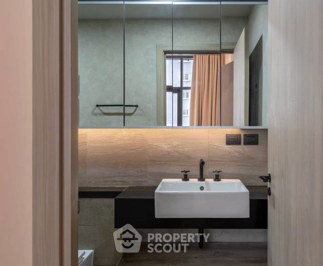 picture 1-BR Condo at The Lofts Asoke near MRT Phetchaburi (ID 2006236) - 5/9