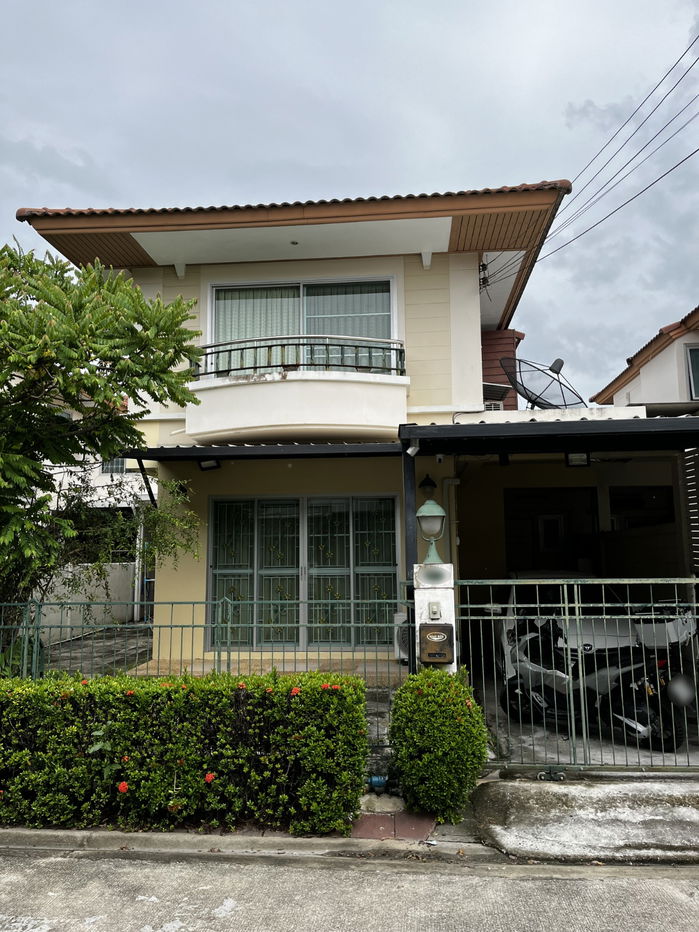 รูป ขายบ้านแฝด 2 ชั้น สภาพดีมาก ต่อเติมครบพร้อมอยู่ ทำเลดีเยี่ยม !! หมู่บ้าน ศุภาลัย วิลล์ วงแหวน ปิ่นเกล้า-พระราม 5 ราคา 2.59 ล้าน 36 ตร.ว. - รูปที่ 1/18