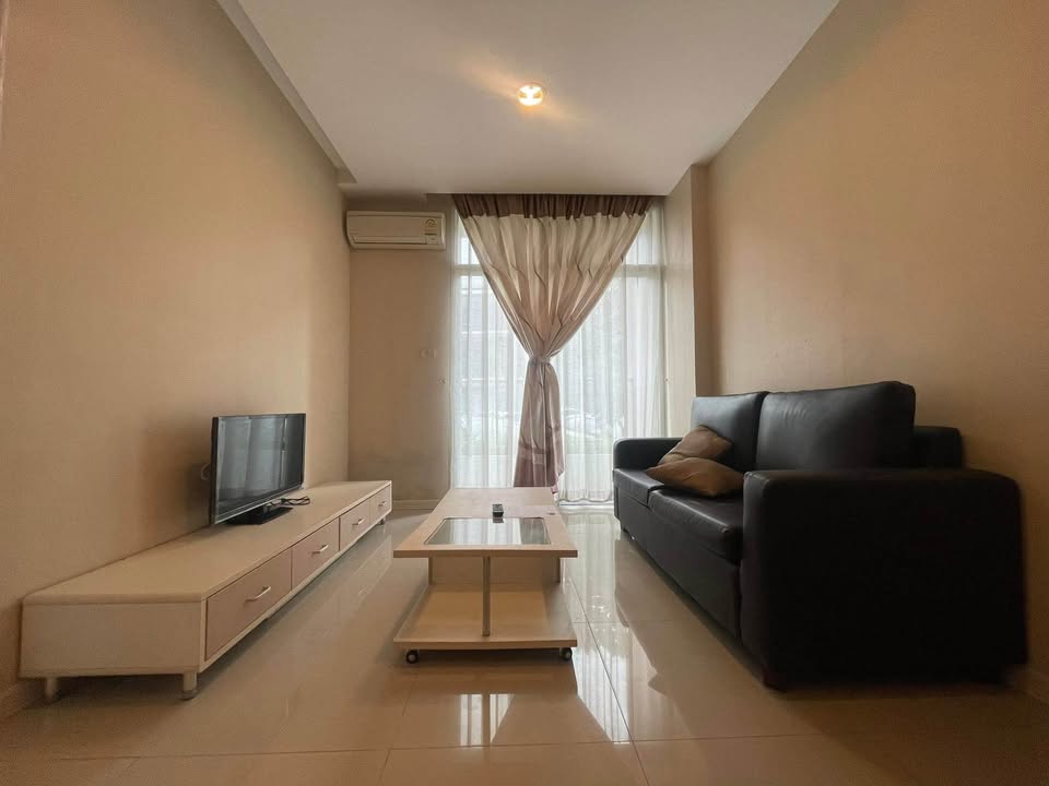 picture 1 Bedroom at CC Condominium 1 for Sale - 2/7