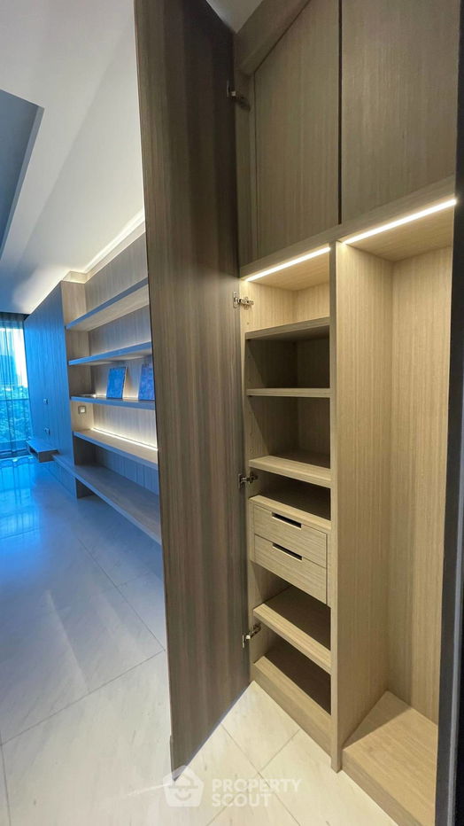 รูป คอนโด 2-ห้องนอน ที่ สินธร ต้นสน ใกล้ BTS ราชดำริ (ID 860285) - รูปที่ 2/35