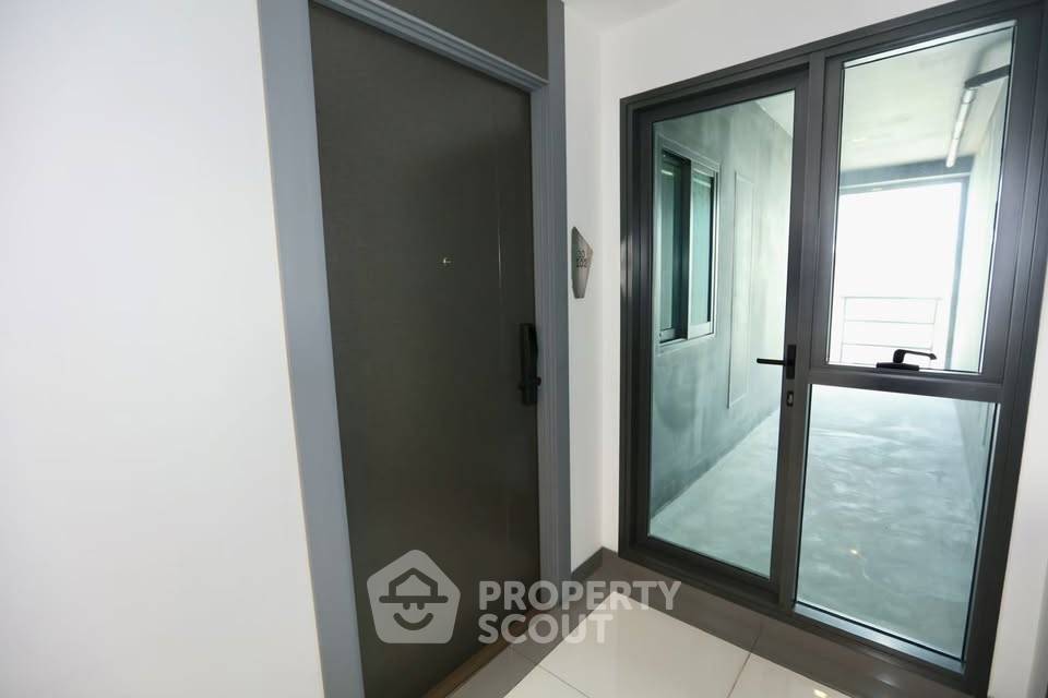 picture 2-BR Condo at Rhythm Rangnam near BTS Victory Monument (ID 2473176) - 6/10