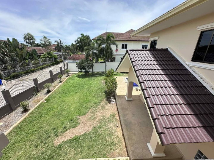 picture Large Pool Villa in Pattaya for Sale in Pattaya near HIGATE International school - 29/32