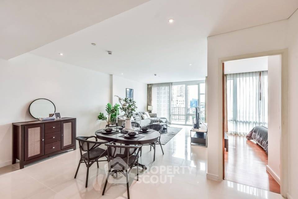 picture 2-BR Condo at Fullerton Sukhumvit near BTS Ekkamai (ID 2475485) - 6/14