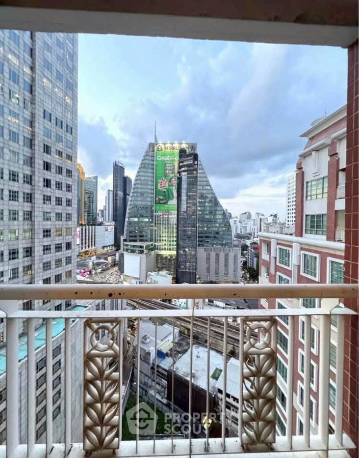 picture 3-BR Condo at Citi Smart Sukhumvit 18 near BTS Asok (ID 2473708) - 19/20