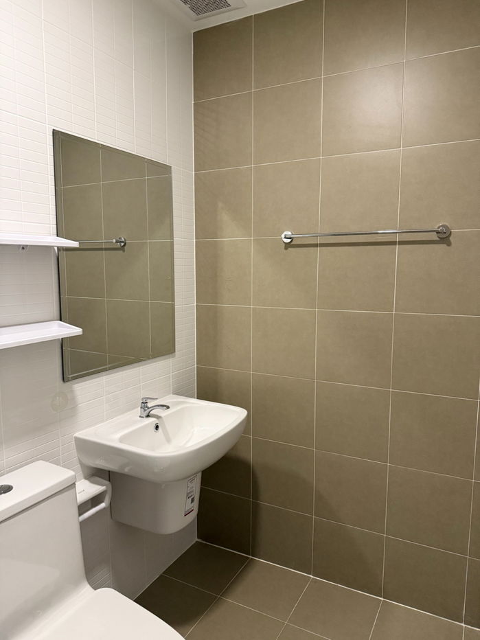 รูป ทาวน์โฮม เดอะ คอนเนค วงแหวน-พระราม 9 The Connect Wongwaen-Rama 9 เข้า-ออกได้หลายเส้นทาง ใกล้ทางด่วนศรีรัช (พระราม 9) - รูปที่ 19/29