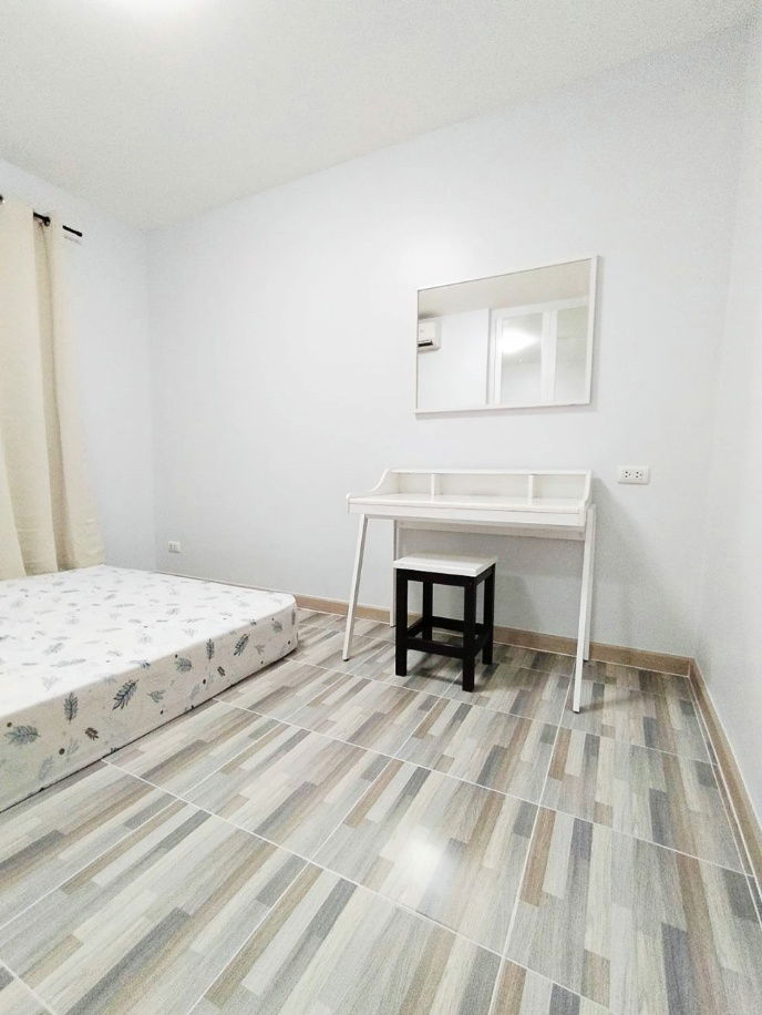 รูป ***ให้เช่า ไอคอนโด สุขาภิบาล 2 (มีเครื่องซักผ้า!!! + แอร์ 2ตัว!!!) *รับโปรพิเศษ* LINE : @Feelgoodhome (มี@หน้า) - รูปที่ 10/15