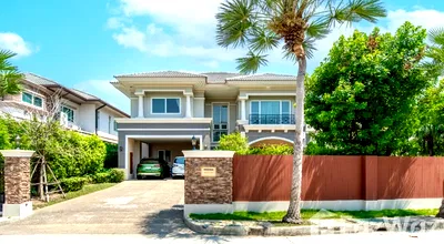 Houses for sale ม.เอเชียอาคเนย์ : 5 Bedroom House for sale at Laddarom Elegance Wongwan-Sathorn  5904116