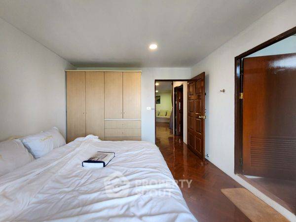 picture 2-BR Condo at Wittayu Complex near BTS Phloen Chit (ID 2474435) - 9/15