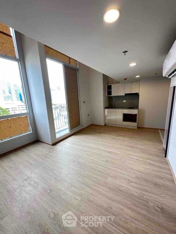 รูป คอนโด 1-ห้องนอน ที่ คัลเจอร์ จุฬา ใกล้ MRT สามย่าน (ID 2467630) - รูปที่ 2/6