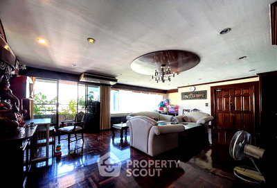 คอนโดให้เช่า : คอนโด 3-ห้องนอน ที่ ลิเบอร์ตี้ พาร์ค คอนโดมิเนียม ใกล้ MRT สุขุมวิท (ID 1465300)