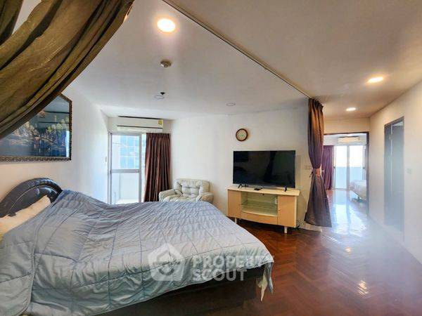 picture 2-BR Condo at Wittayu Complex near BTS Phloen Chit (ID 2474435) - 4/15