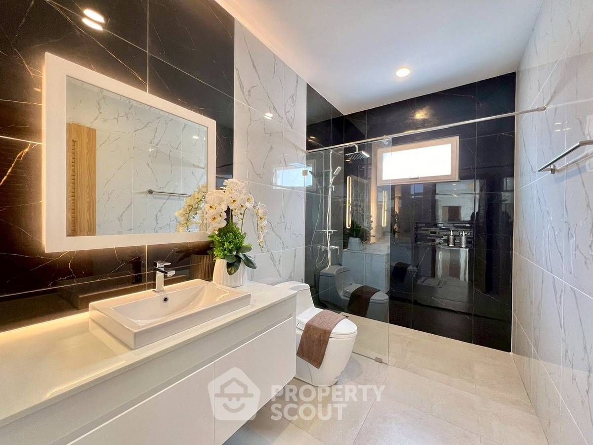 picture 3-BR House at Hua Hin Grand Hills close to Artist Village Hua Hin (ID 2472985) - 15/50