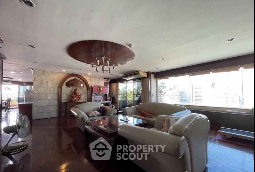 รูป คอนโด 3-ห้องนอน ที่ ลิเบอร์ตี้ พาร์ค คอนโดมิเนียม ใกล้ MRT สุขุมวิท (ID 1465300) - รูปที่ 2/15