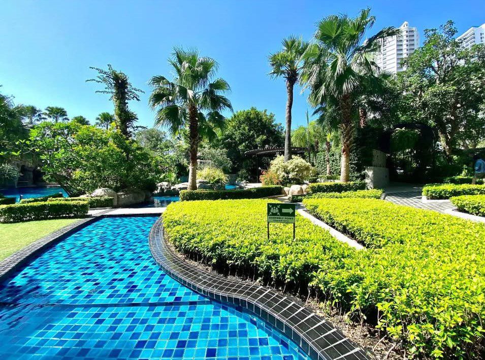 picture Riviera Wongamat Studio Condo for sale - 9/10