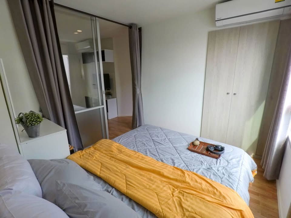 picture Hot Deal! Beautiful corner unit with an open view at Lumpini Park Nawamin–Si Burapha. Comes with 2 air conditioners and full electrical appliances. - 3/13