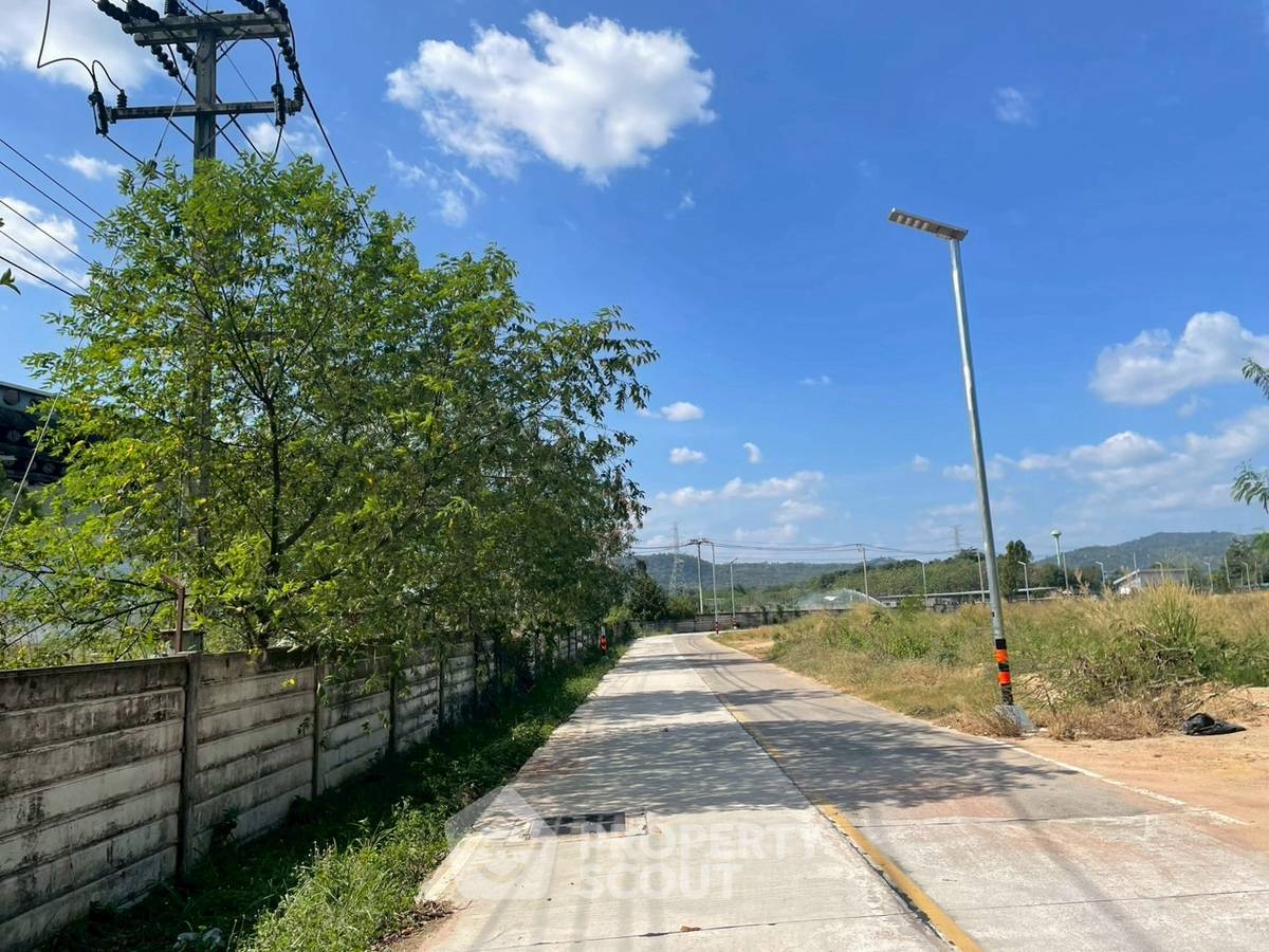รูป ที่ดินสำหรับปล่อยเช่า 83,200 ตารางเมตร แถว ใน เขาคันทรง (ID 2472686) - รูปที่ 4/4