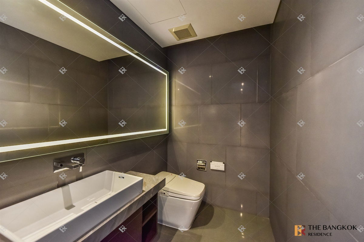 รูป The Bangkok Sathorn ⭐ Luxury Livinh with High-Floor Unit 💎 ใกล้ BTS สุรศักดิ์ - รูปที่ 11/11