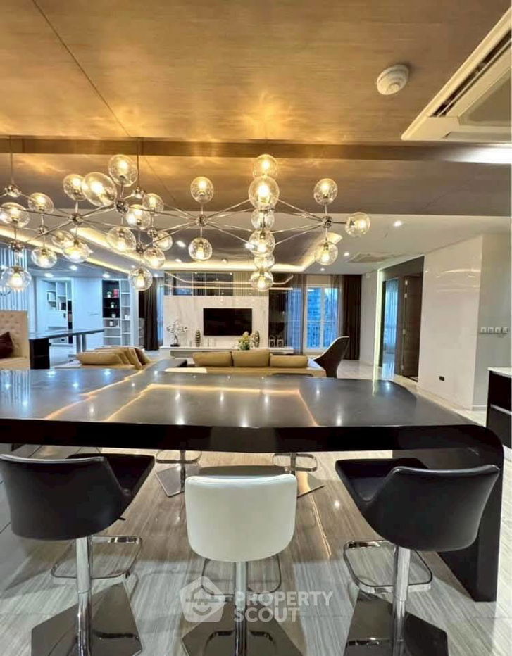 picture 3-BR Condo at Citi Smart Sukhumvit 18 near BTS Asok (ID 2473708) - 3/20