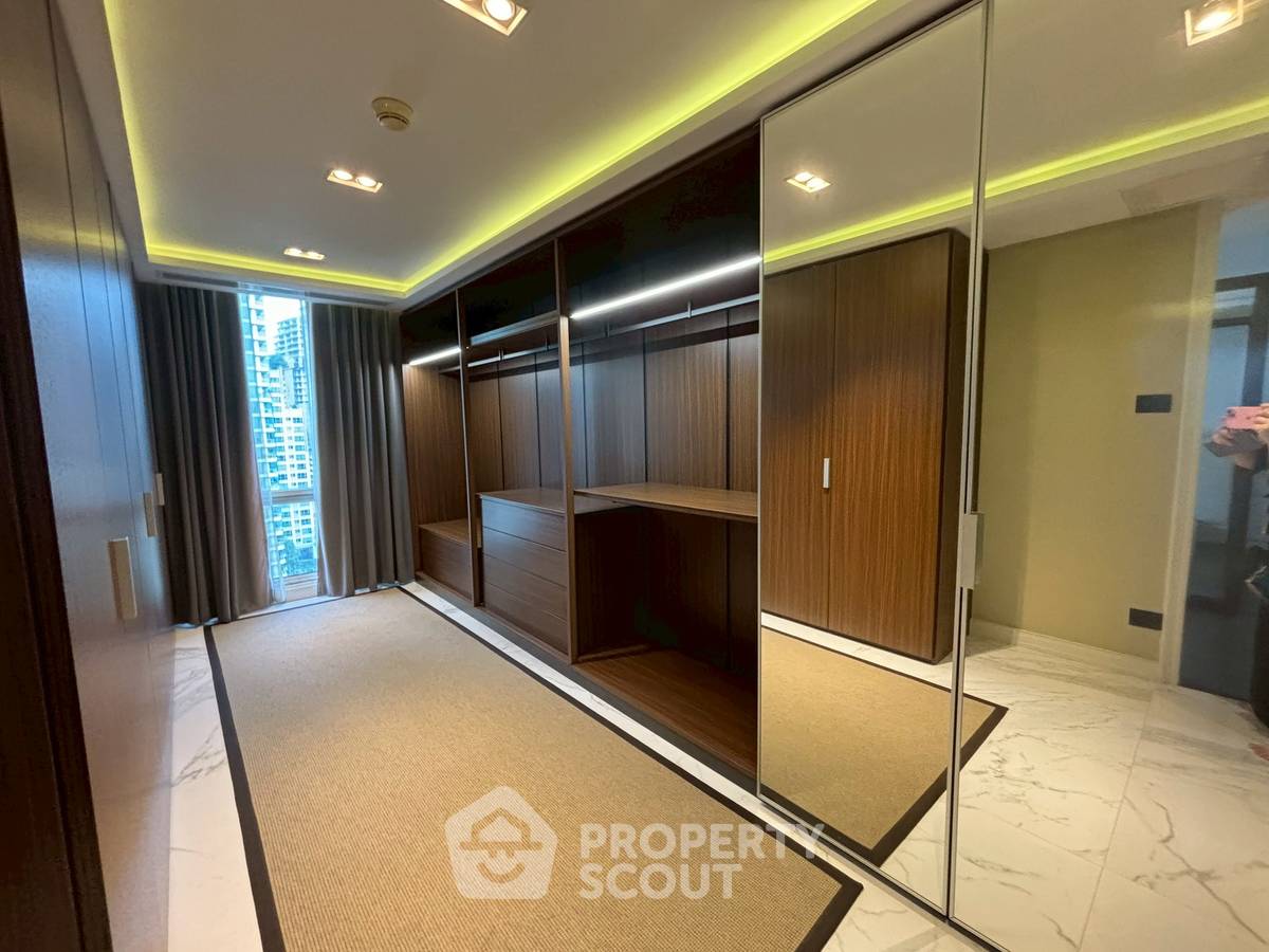 รูป คอนโด 2-ห้องนอน ที่ สมคิด การ์เด้น คอนโดมิเนียม ใกล้ BTS ชิดลม (ID 2475831) - รูปที่ 4/11