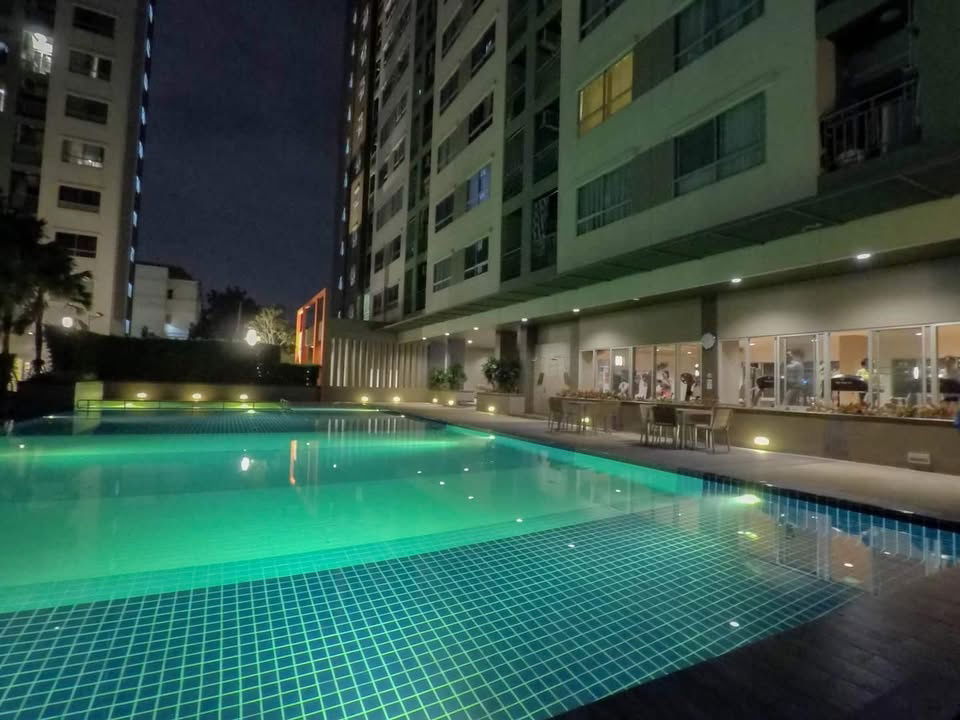 picture Hot Deal! Beautiful corner unit with an open view at Lumpini Park Nawamin–Si Burapha. Comes with 2 air conditioners and full electrical appliances. - 12/13