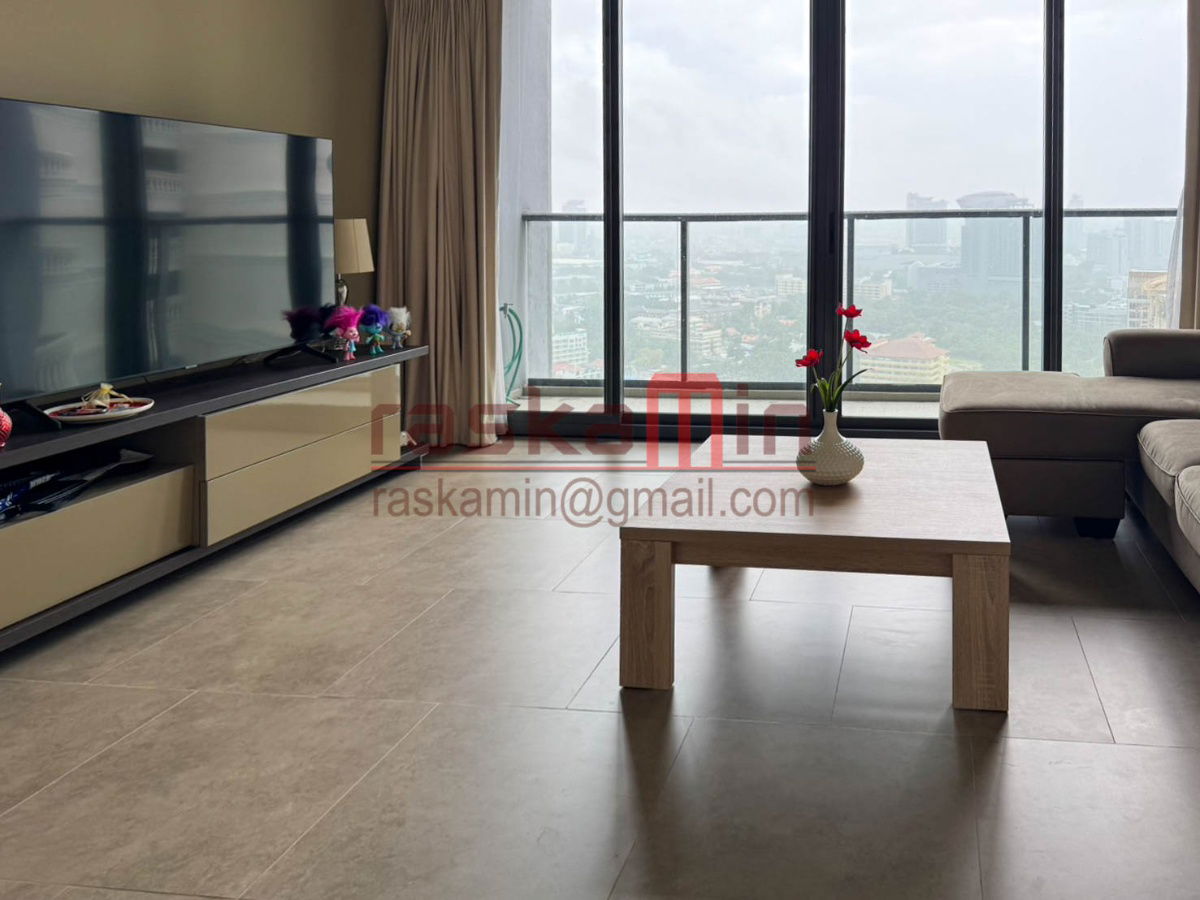picture Zire Wongamat – Beachfront 1-Bedroom Condo – 49 sqm – FQ Available - 2/9