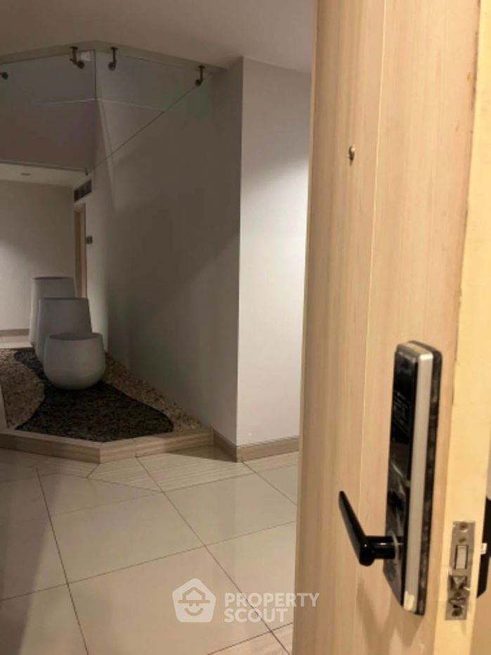 รูป คอนโด 1-ห้องนอน ที่ ริทึ่ม สุขุมวิท42 ใกล้ BTS เอกมัย (ID 761391) - รูปที่ 2/15