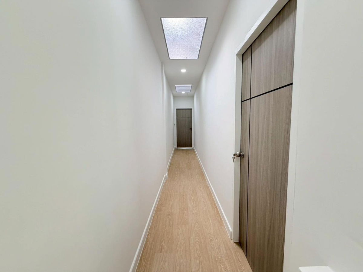 picture S959 🏠 For Sale: 2-story townhouse in a great location, Soi Senanikom 1, near Major Ratchayothin. Selling price: only 4.29 million baht. - 39/46