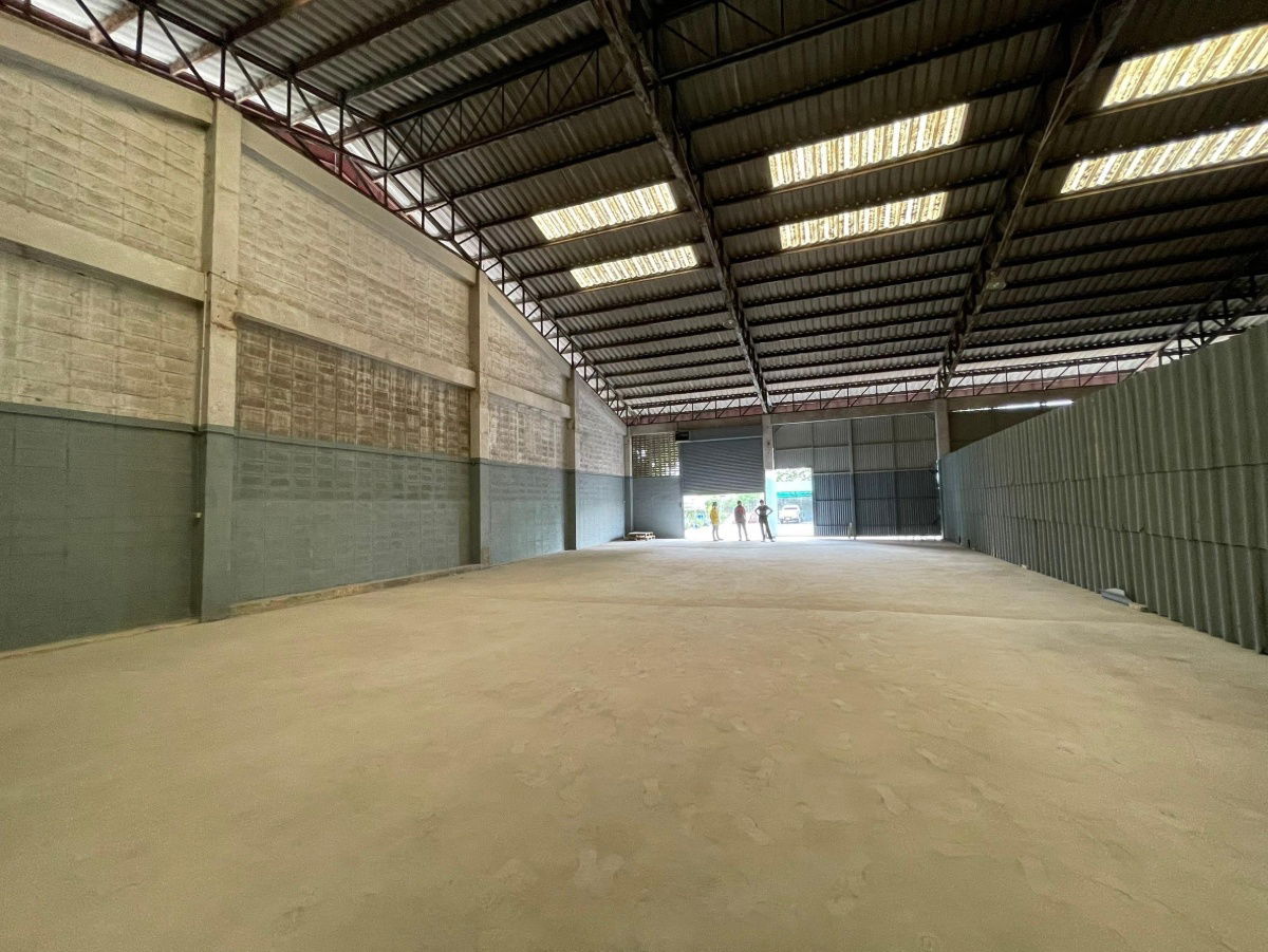 รูป ให้เช่าโกดังพื้นที่ใช้สอย 350 ตารางเมตร พื้นที่สีม่วง ติดถนนเพชรเกษมขาเข้ากทม. ใกล้Amwayสามพราน - รูปที่ 3/4